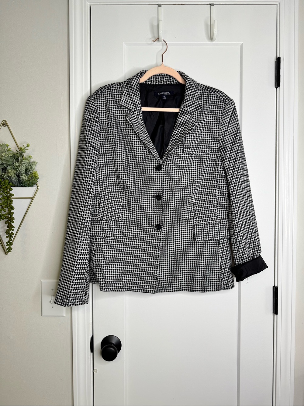 Chadwick’s Houndstooth Knit Blazer